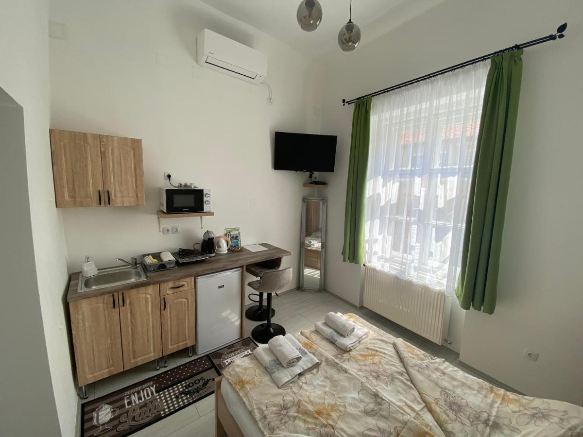 Rad-Var Apartmanhaz エゲル エクステリア 写真