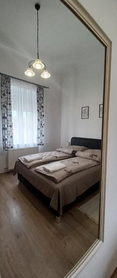 Rad-Var Apartmanhaz エゲル エクステリア 写真