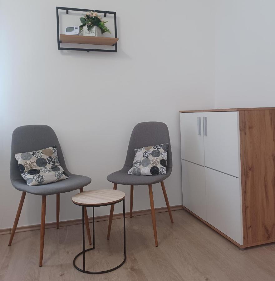 Rad-Var Apartmanhaz エゲル エクステリア 写真